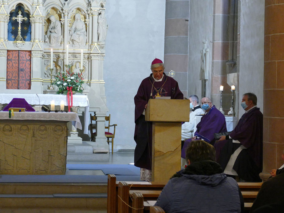 Beauftragung zu Lektorat und Akolythat in St. Marien, Volkmarsen (Foto: Karl-Franz Thiede)